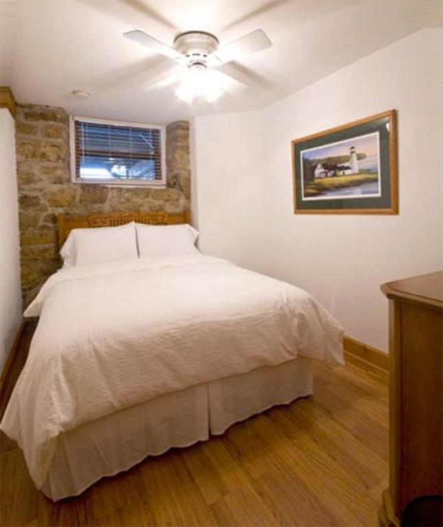 305 North Inn - Galena Room photo